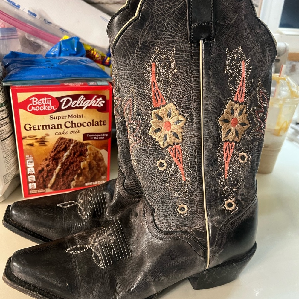 J.B. Dillon Embroidered Leather Boots 8.5B